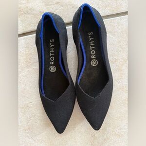 Rothy's Black Pointed Knit Slip-On Flats with Blue Trim